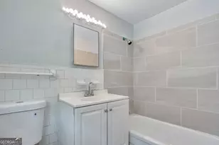 968 Sexton Dr, Stone Mountain, GA 30083 - Photo 17