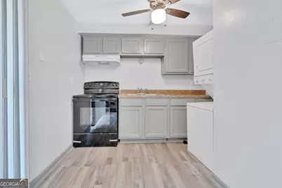 968 Sexton Drive, Stone Mountain, GA 30083 - Photo 7