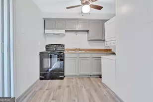 968 Sexton Dr, Stone Mountain, GA 30083 - Photo 7