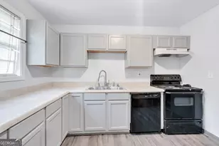 968 Sexton Dr, Stone Mountain, GA 30083 - Photo 5