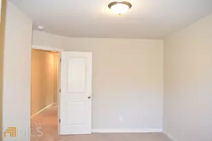 5 Holdings Dr, Lawrenceville, GA 30044 - Photo 17