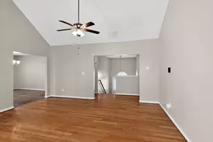 105 Solomon Dr, Ellenwood, GA 30294 - Photo 5