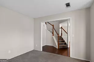 2046 Lown Farm Trail, Lithonia, GA 30058 - Photo 9