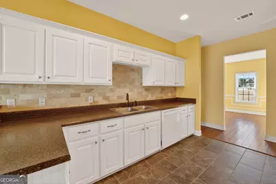 1225 E Hampton Drive, Statesboro, GA 30461 - Photo 17