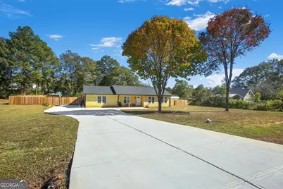 2001 Raymonds Drive, Loganville, GA 30052 - Photo 7