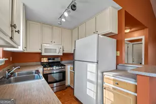 210 Blue Ridge Ave, Demorest, GA 30535 - Photo 13