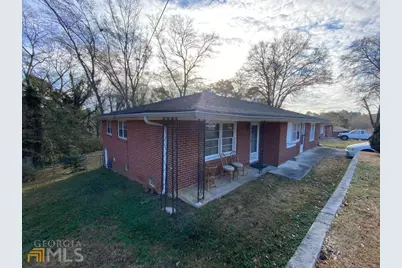 1547 Mountain View Circle NW, Conyers, GA 30012 - Photo 3