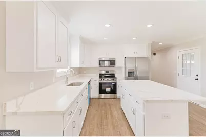 227 Twinn Lakes Drive, Baxley, GA 31513 - Photo 7