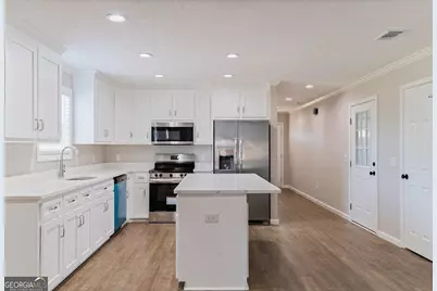 227 Twinn Lakes Drive, Baxley, GA 31513 - Photo 3