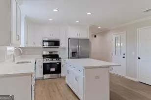 227 Twinn Lakes Dr, Baxley, GA 31513 - Photo 5