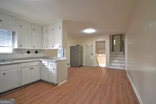 1865 Oxford Dr, Morrow, GA 30260 - Photo 9