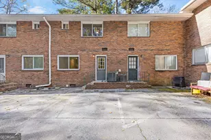 2414 Peachwood Cir NE, Atlanta, GA 30345 - Photo 19