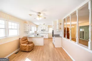 1739 Houston Lake Rd, Perry, GA 31069 - Photo 7