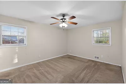 1201 Hunters Glen Drive, Stone Mountain, GA 30083 - Photo 15