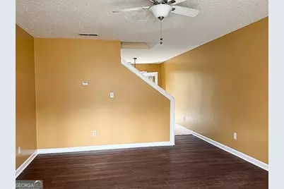 1202 Pinedale Circle NW, Conyers, GA 30012 - Photo 3