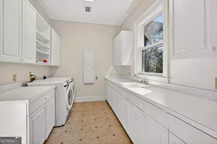 105 Hawkins Island Cir, Saint Simons, GA 31522 - Photo 37