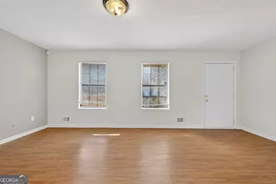 2540 Hartford Drive, Ellenwood, GA 30294 - Photo 9