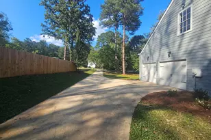 150 Park Timbers Dr, Sharpsburg, GA 30277 - Photo 11