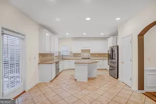 7646 Forest Glen Way, Lithia Springs, GA 30122 - Photo 5