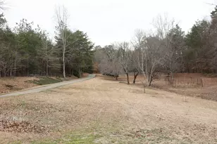 593 Cross Creek Dr, Toccoa, GA 30577 - Photo 9