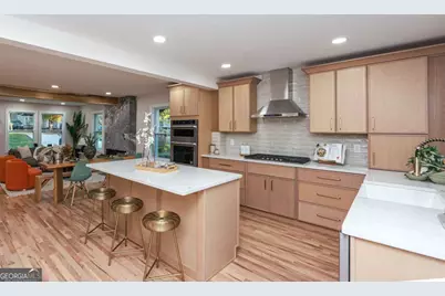 2566 Creekwood Terrace, Decatur, GA 30030 - Photo 7