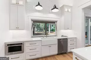 181 Rice Mill, Saint Simons, GA 31522 - Photo 17