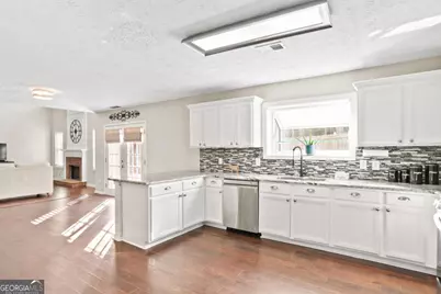 2828 Amhurst Way NW, Kennesaw, GA 30144 - Photo 9