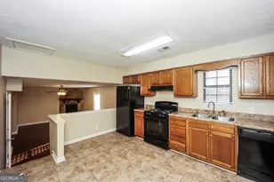 284 Independence Dr, Jonesboro, GA 30238 - Photo 5