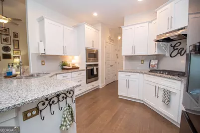 6 Delaware Way, Newnan, GA 30265 - Photo 17