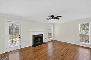 5546 NW Hurstcliffe Dr, Kennesaw, GA 30152 - Photo 9