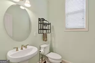 7205 Lowery Oak Dr, Roswell, GA 30075 - Photo 9