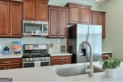 7205 Lowery Oak Drive, Roswell, GA 30075 - Photo 13