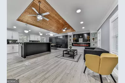 1564 Bubbling Creek Road NE, Brookhaven, GA 30319 - Photo 9