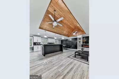 1564 Bubbling Creek Road NE, Brookhaven, GA 30319 - Photo 13