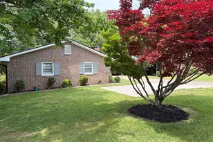 344 Holly Dr, Gainesville, GA 30501 - Photo 3