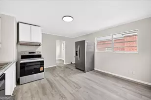 1049 Boulevard, Macon, GA 31211 - Photo 7