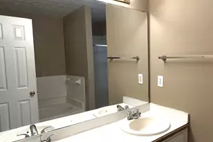 4034 Robin Cir, Atlanta, GA 30349 - Photo 3