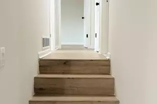 105 Woodbine Dr, Carrollton, GA 30117 - Photo 7