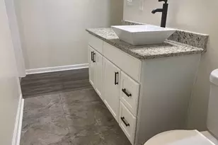 1833 Phillips Ave, East Point, GA 30344 - Photo 23