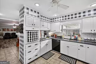 459 Prince Ave, Swainsboro, GA 30401 - Photo 25