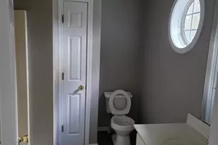 180 Brookview Dr, Riverdale, GA 30274 - Photo 9