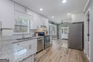 2211 Sharpsburg McCullum Rd, Newnan, GA 30265 - Photo 13