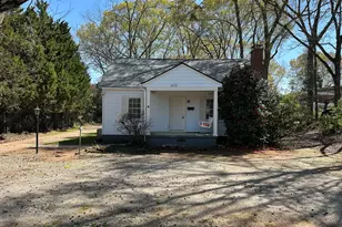 1875 Lumpkin St, Athens, GA 30606 - Photo 1