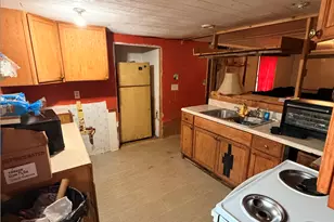 258 Persimmon St, Toccoa, GA 30577 - Photo 5