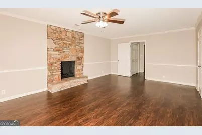 7127 Riverside Drive, Atlanta, GA 30328 - Photo 9