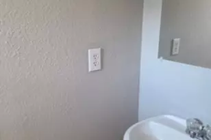 325 Brookview Dr, Riverdale, GA 30274 - Photo 5