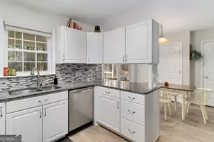 475 Shadowbrook Cir, Springfield, GA 31329 - Photo 9