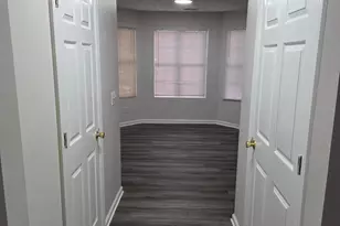 1364 Hollenbeck Ln, Riverdale, GA 30296 - Photo 11