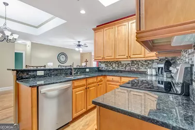 403 Commonwealth Cir, Newnan, GA 30263 - Photo 17