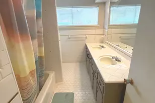 1303 Meadows Ln, Vidalia, GA 30474 - Photo 9